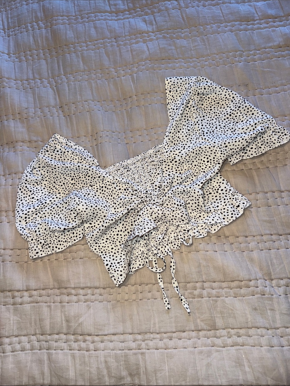 White Polka Dot Puff Sleeve Crop Top